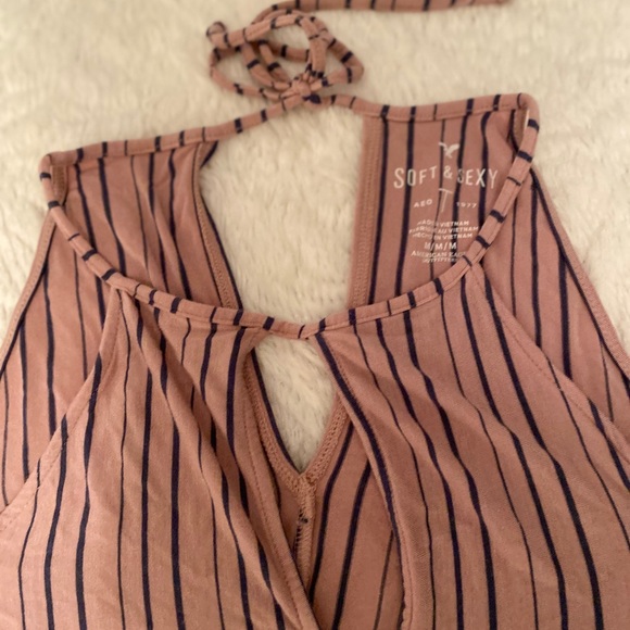 Tops - Picture 6 of 8